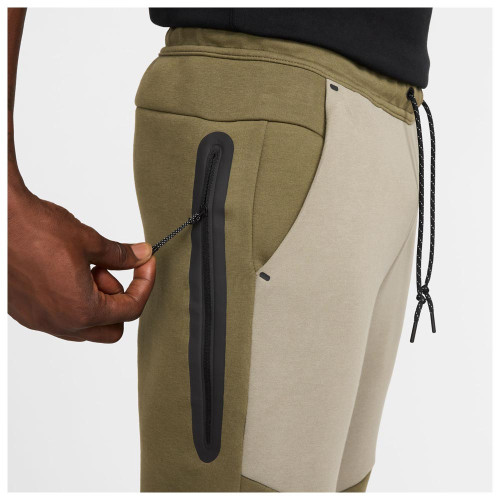 Nike Ανδρικό παντελόνι φόρμας Sportswear Tech Fleece Jogger Pants